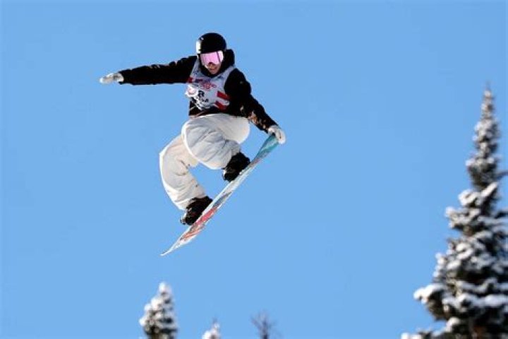How many snowboarding events are in the Olympics?