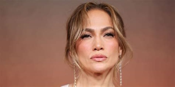 How Much is Jennifer Lopez paid for Super Bowl?
