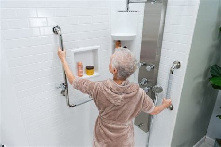 Where do homeless take showers?